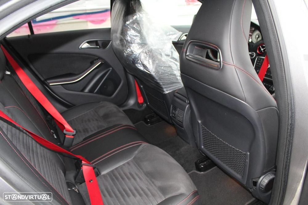 Mercedes-Benz A 250 Sport 7G-DCT - 13