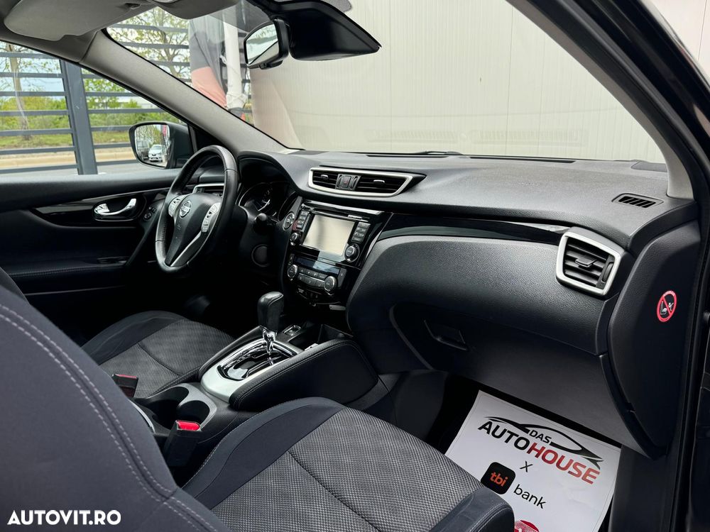 Nissan Qashqai 1.6 DCI Xtronic TEKNA - 11