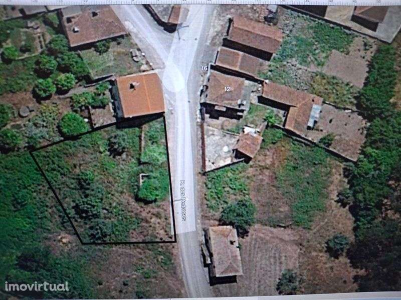 vende-se terreno para construção com frente de estrada - Grande imagem: 2/5