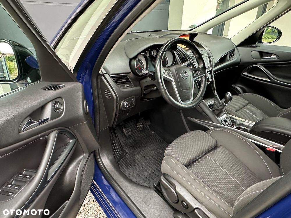 Opel Zafira 2.0 D (CDTI ecoFLEX) Start/Stop Innovation - 24