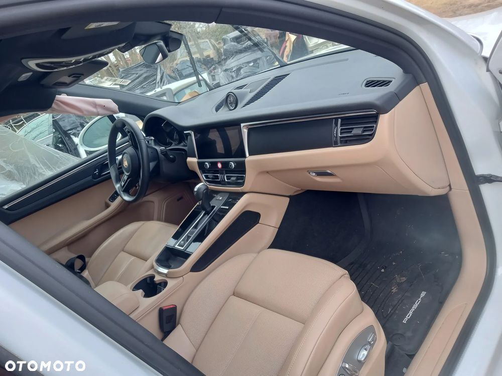 Porsche Macan T PDK - 3