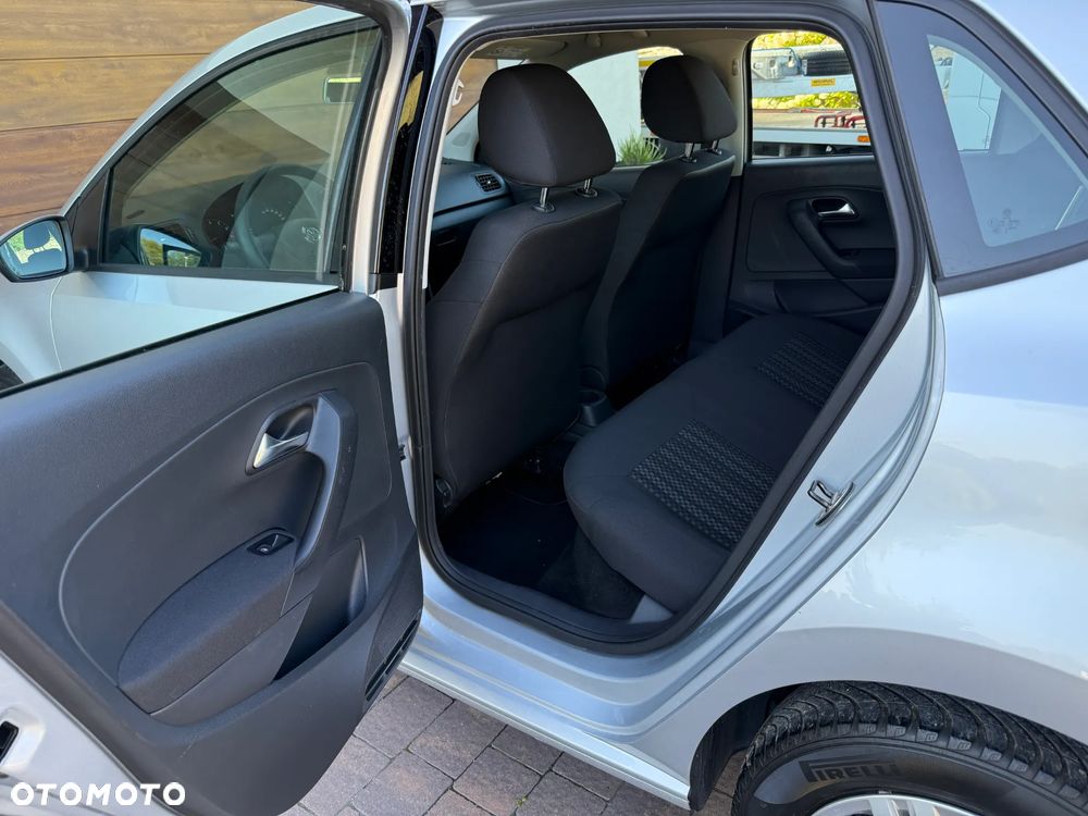 Volkswagen Polo - 12