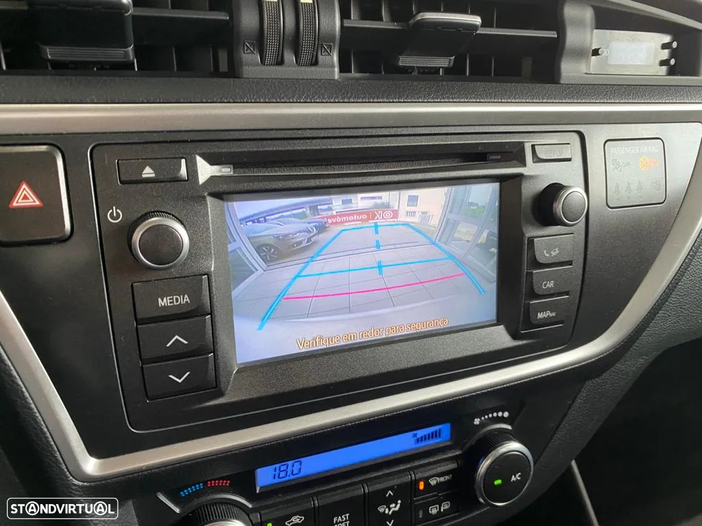 Toyota Auris 1.8 HSD Comfort+J17 - 12