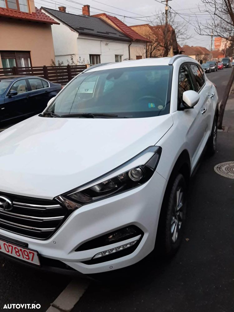 Hyundai Tucson 2.0 CRDI 4WD 6AT Style - 6