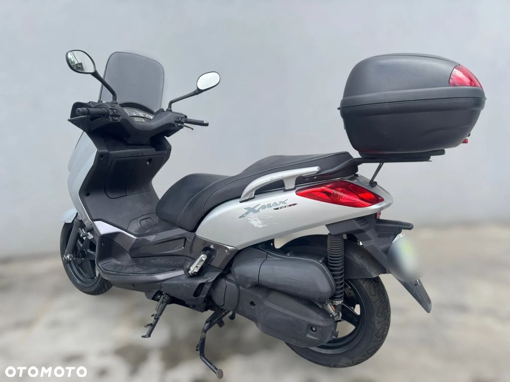 Yamaha X-max - 4