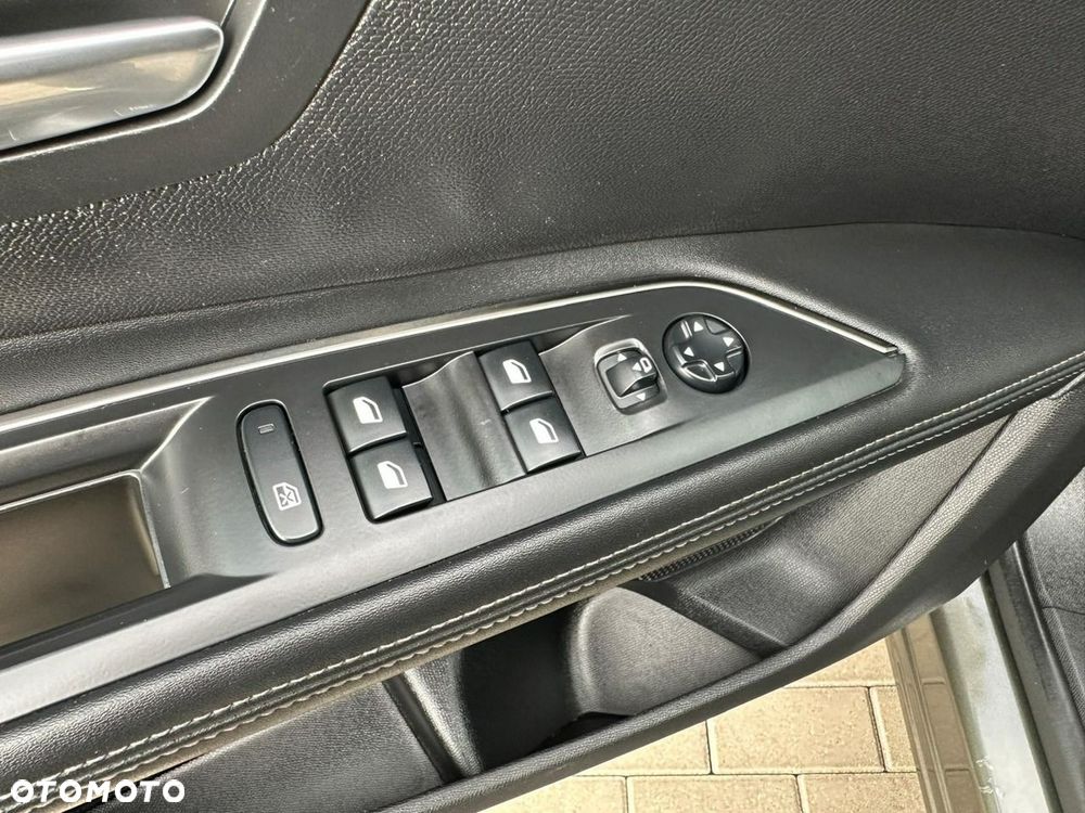 Peugeot 5008 1.5 BlueHDi Active S&S EAT8 - 19