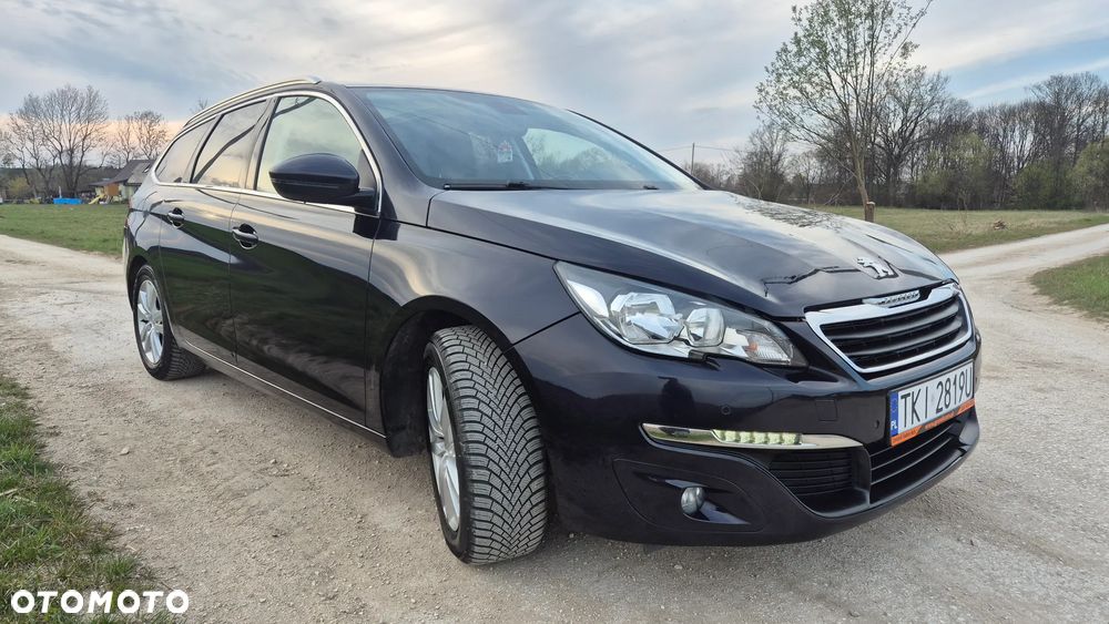Peugeot 308 1.6 BlueHDi Allure S&S - 15