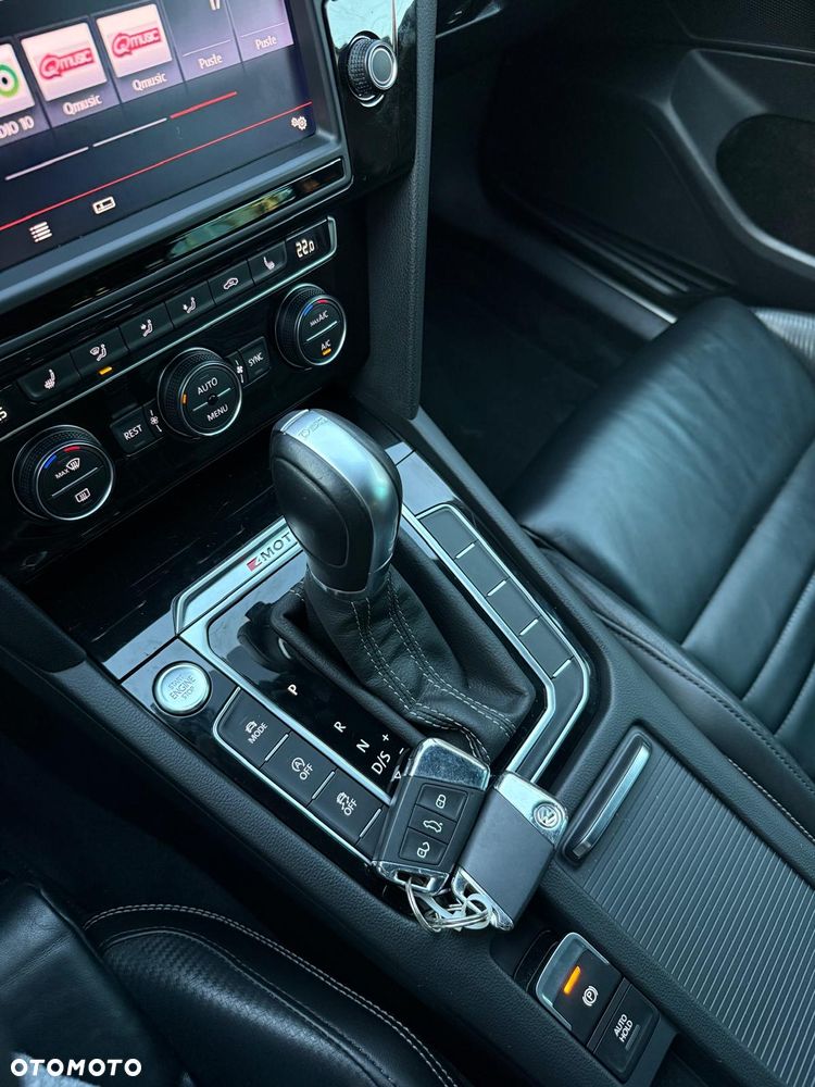 Volkswagen Passat 2.0 TDI Bi-Turbo BMT 4Mot Highline DSG - 16