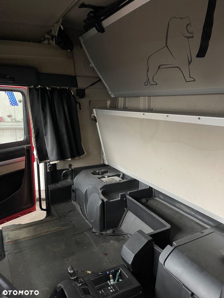 MAN TGX XXL EURO 6 2018 rok KABINA AUTOMAT - 11