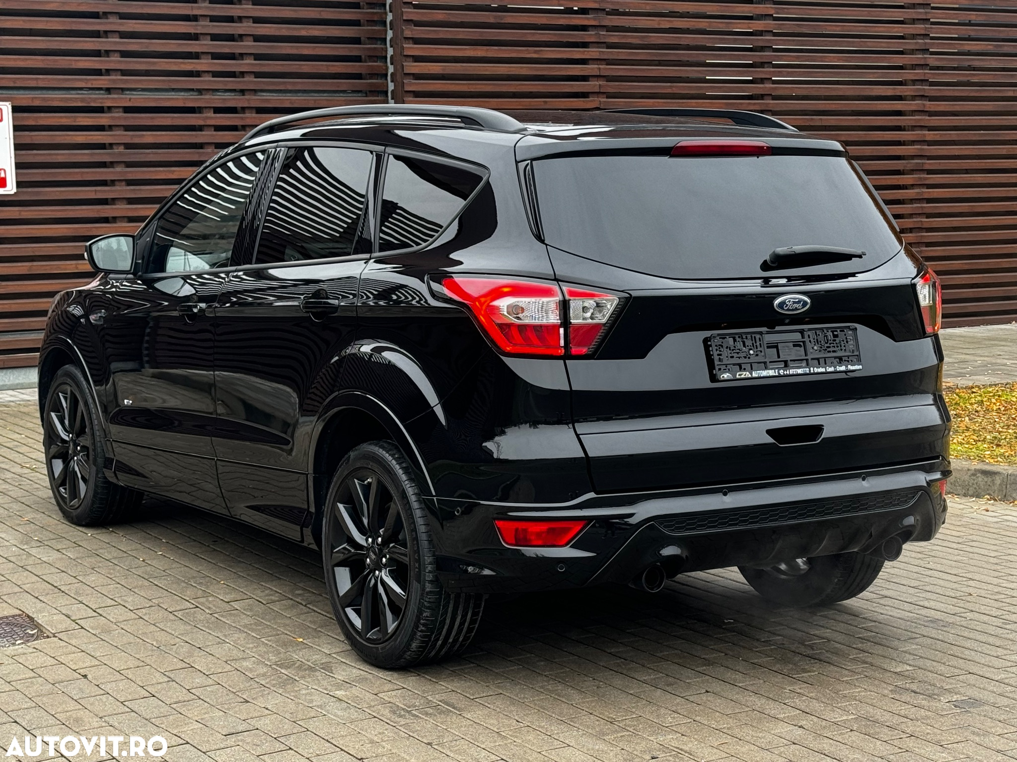 Ford Kuga 2.0 TDCi 4x4 Aut. ST-Line - 9