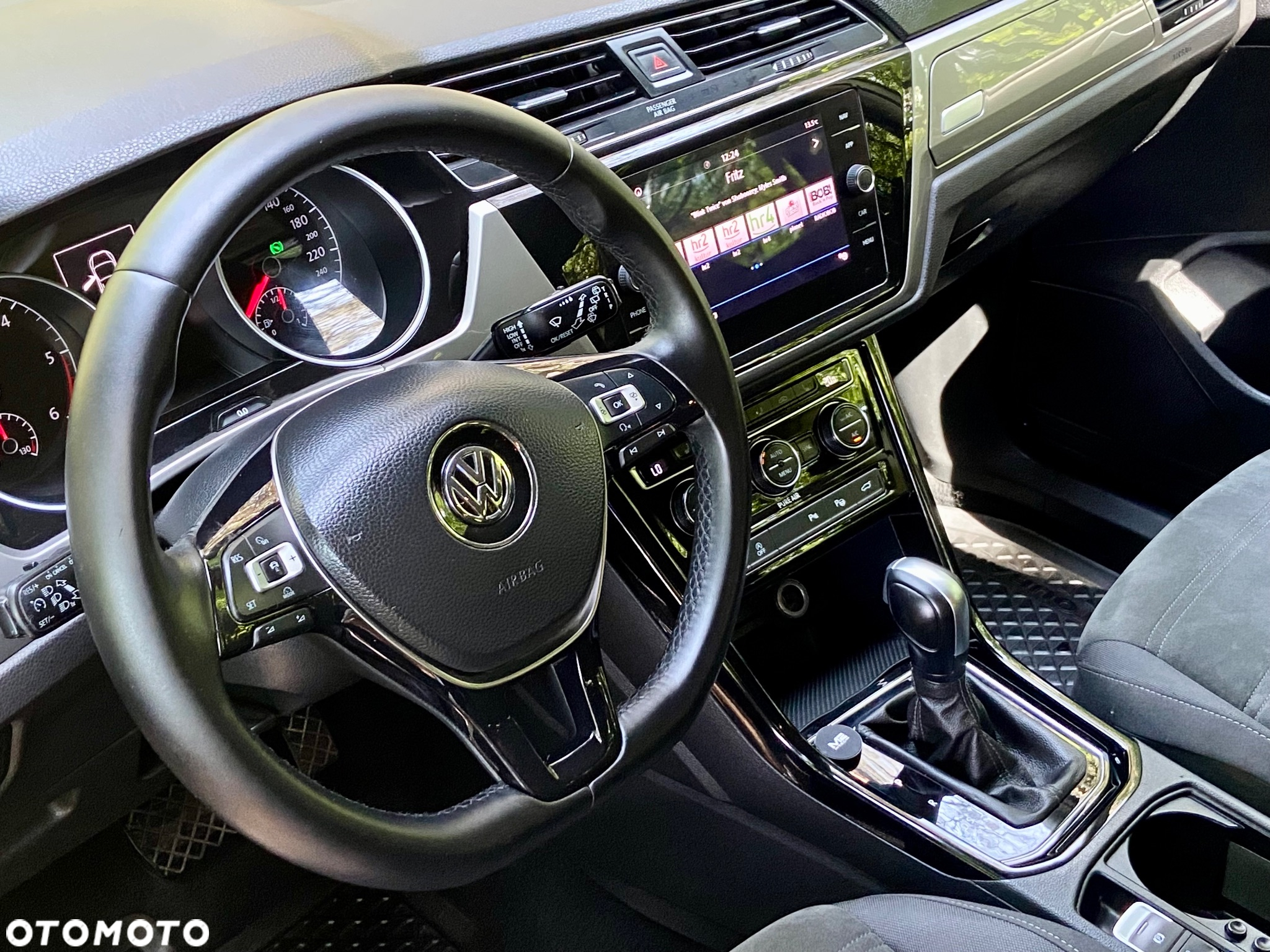 Volkswagen Touran 2.0 TDI SCR DSG Highline - 22