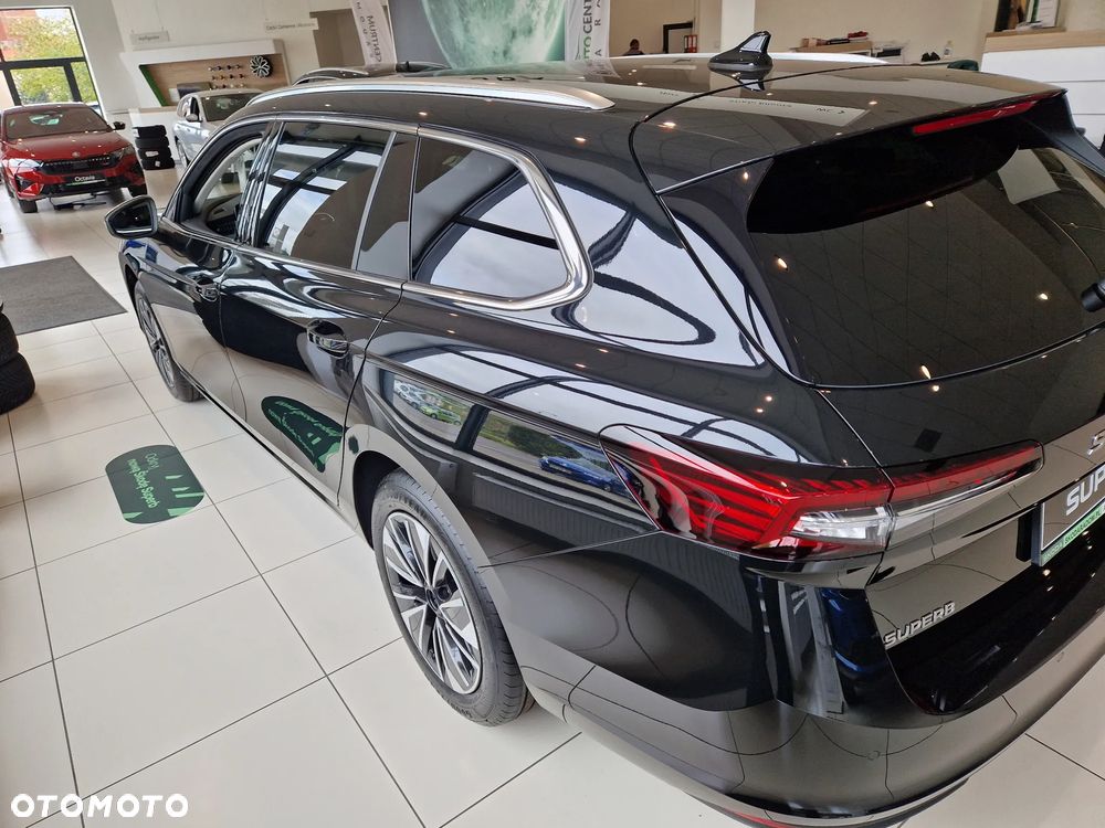 Skoda Superb 2.0 TSI Edition 130 DSG - 6