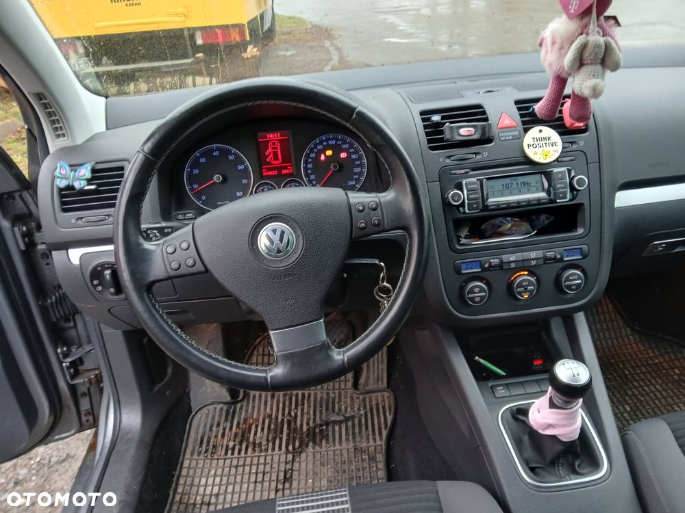 Volkswagen Golf - 2
