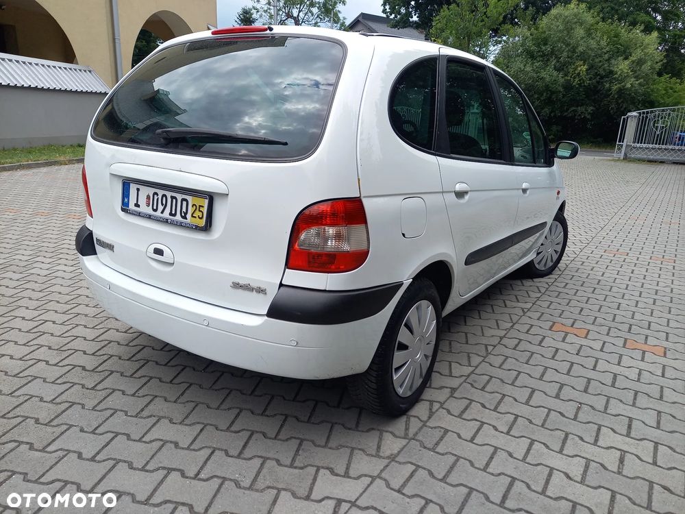 Renault Scenic 1.6 16V Privilege - 8