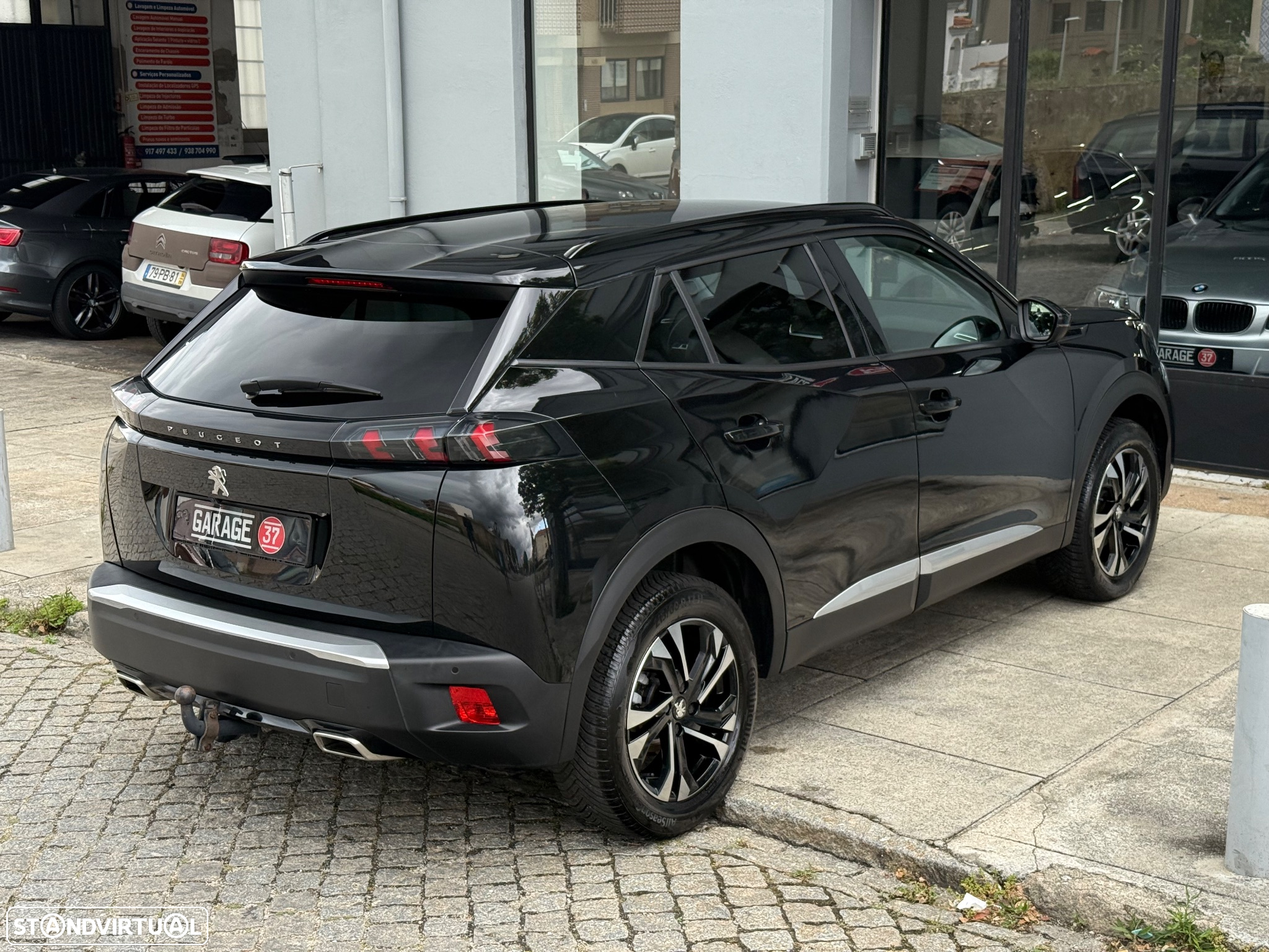 Peugeot 2008 1.2 PureTech Allure - 10