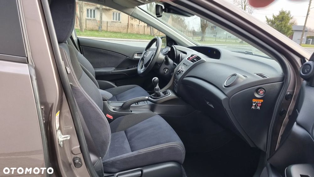 Honda Civic 1.8 i-VTEC Sport - 22