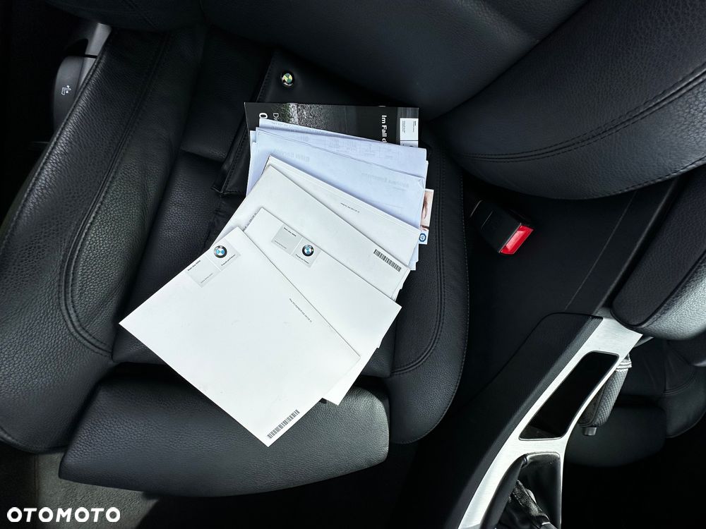 BMW Seria 3 320i M Sport Edition - 32