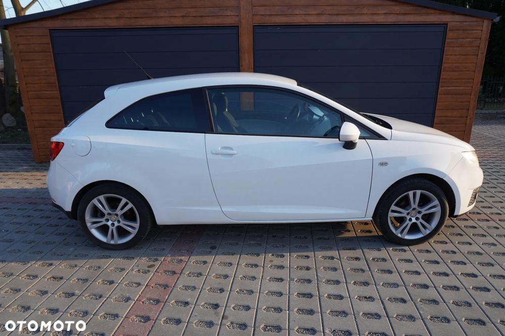 Seat Ibiza 1.6 16V Sport Edition - 4
