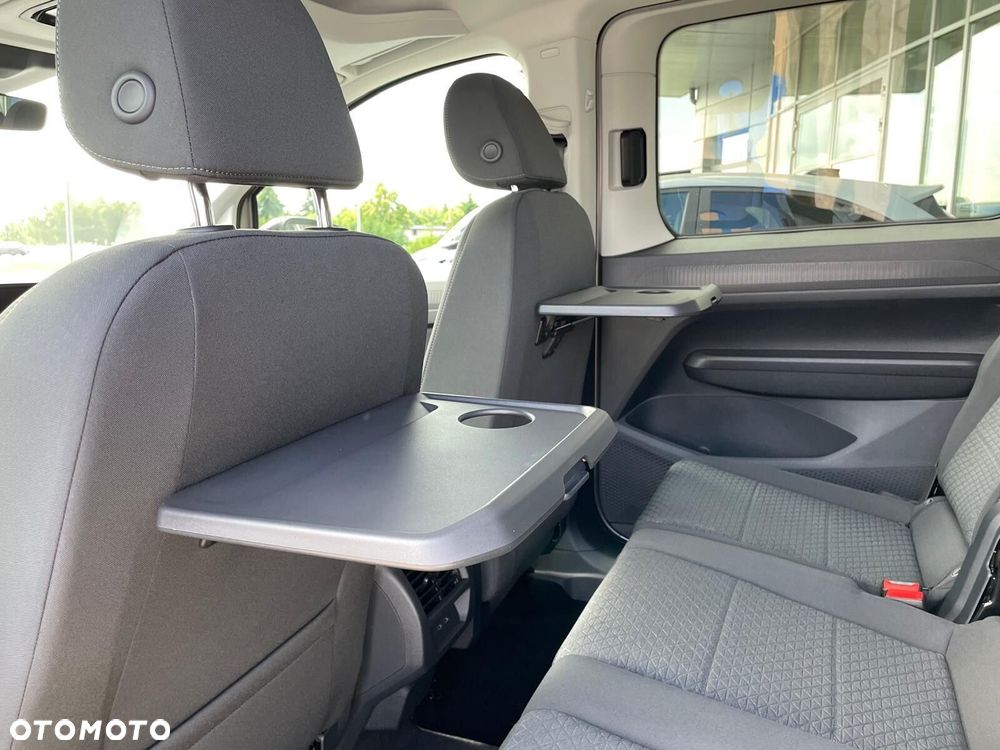 Ford Tourneo Connect - 22