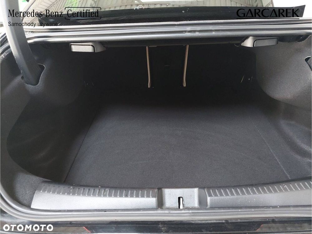 Mercedes-Benz CLA 200 d Progressive 8G-DCT - 12