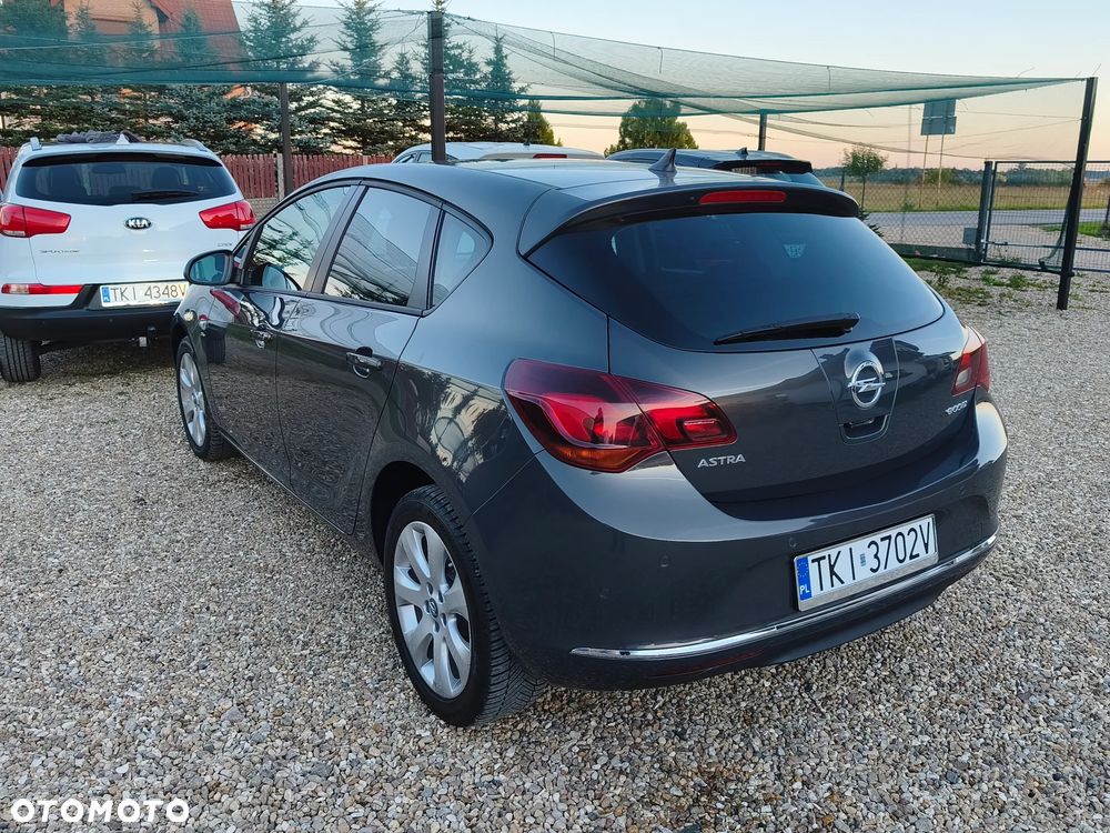 Opel Astra - 4