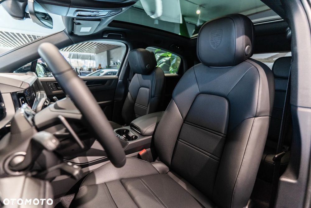 Porsche Cayenne Black Edition - 12