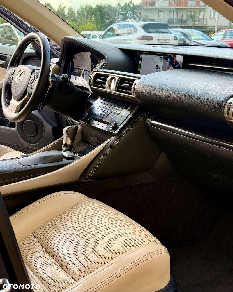 Lexus IS 250 Elegance - 20