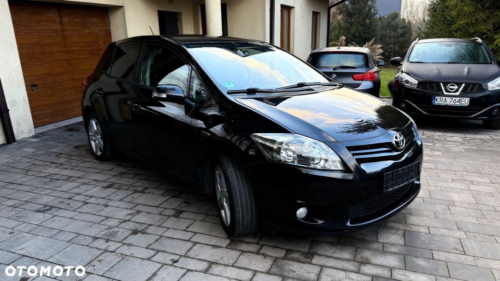 Toyota Auris 1.6 Executive - 5