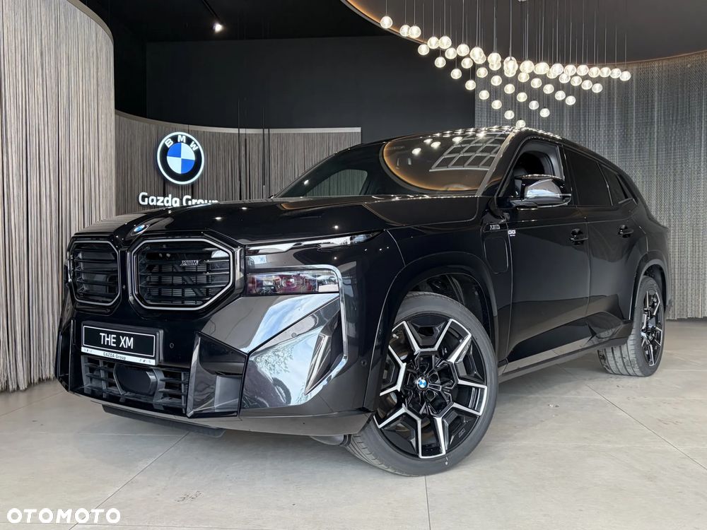 BMW XM - 4