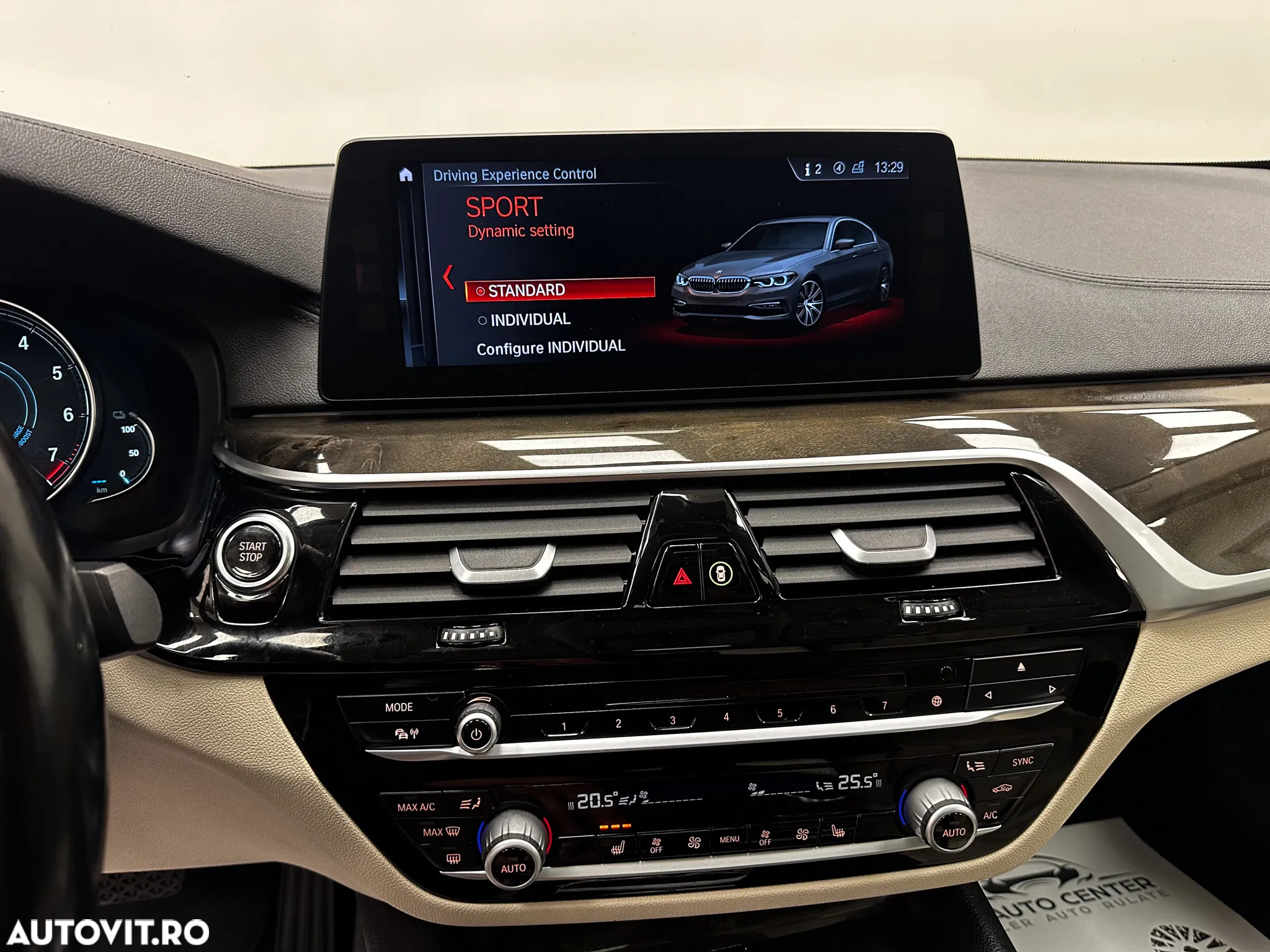 BMW Seria 5 530e Aut. Sport Line - 36