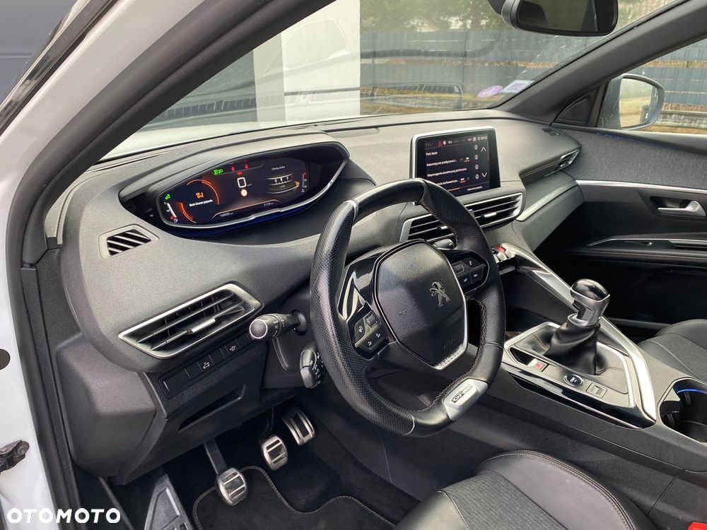 Peugeot 5008 - 11