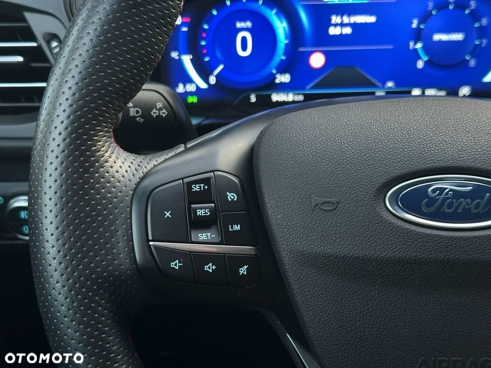 Ford Kuga - 38