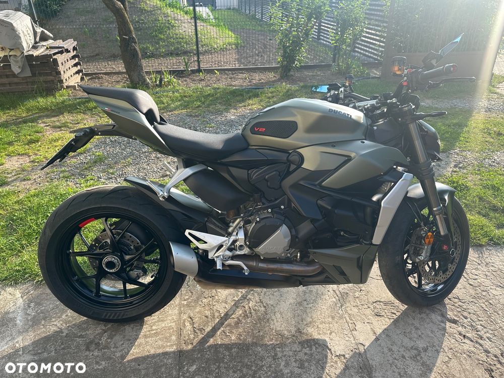 Ducati Streetfighter V2 - 5