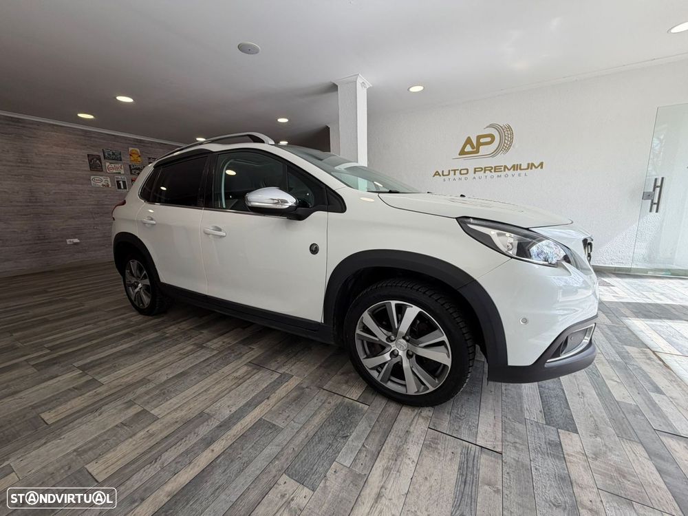 Peugeot 2008 1.2 PureTech Allure Pack EAT8 - 4