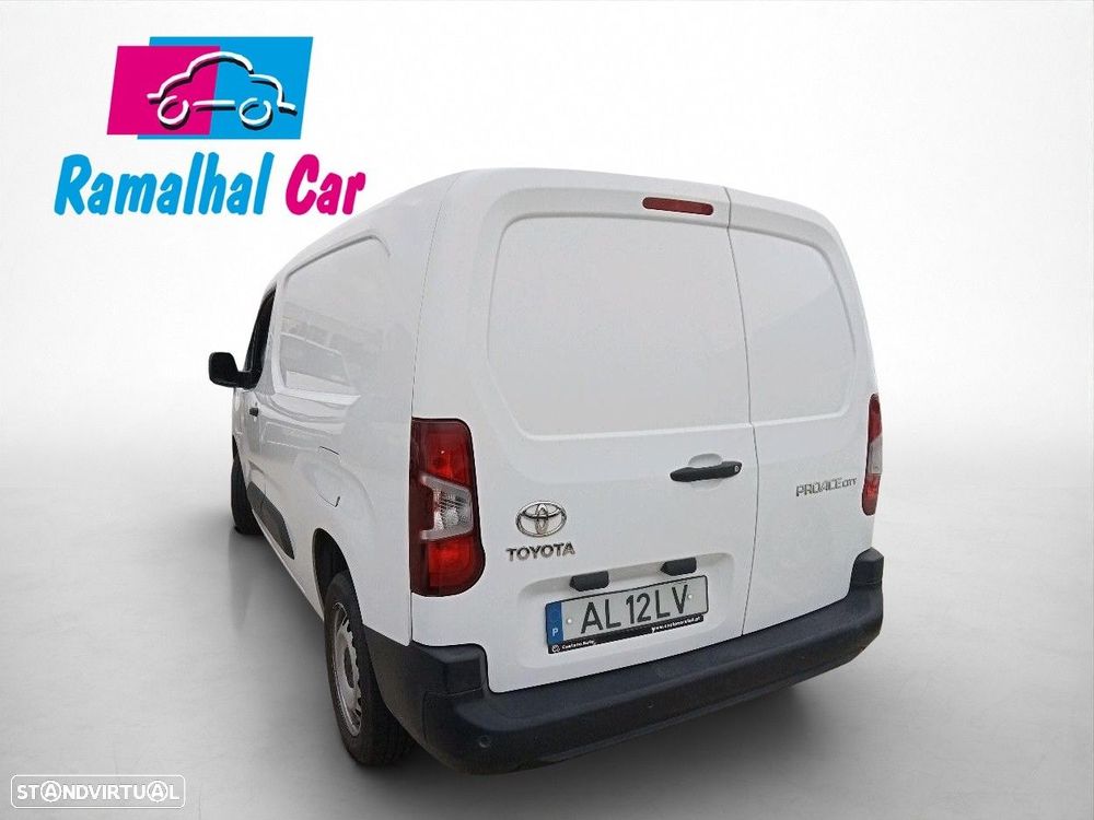 Toyota Proace 1.5D L2 Comfort - 4