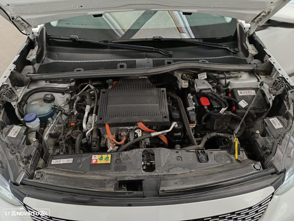 Peugeot e-2008 - 6
