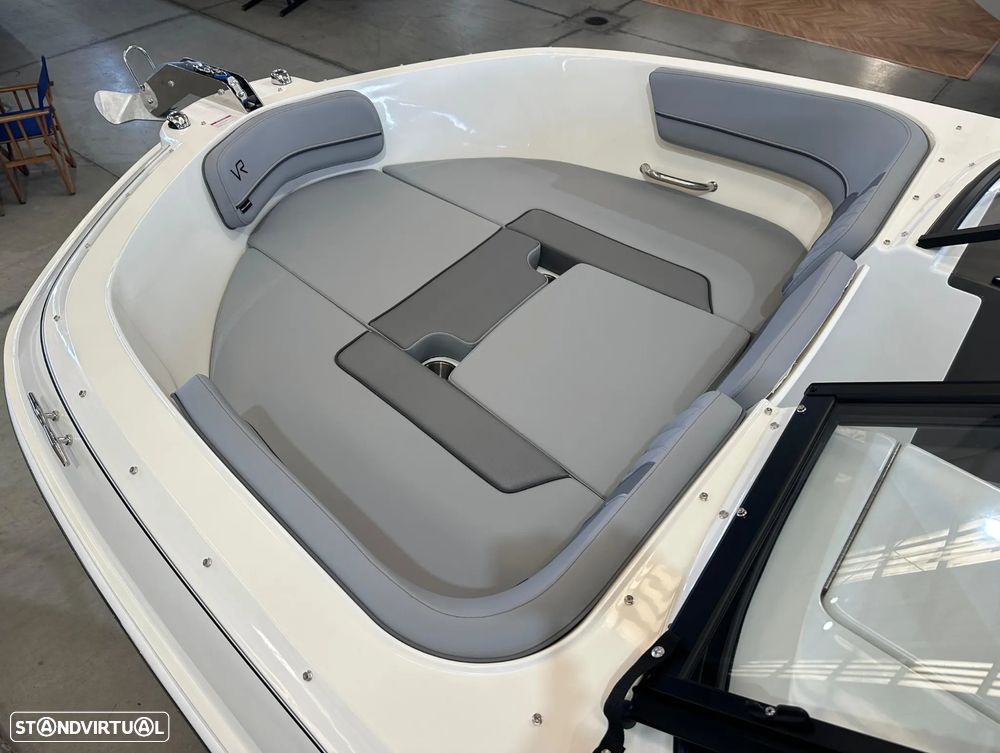 Bayliner VR6 OB - 31