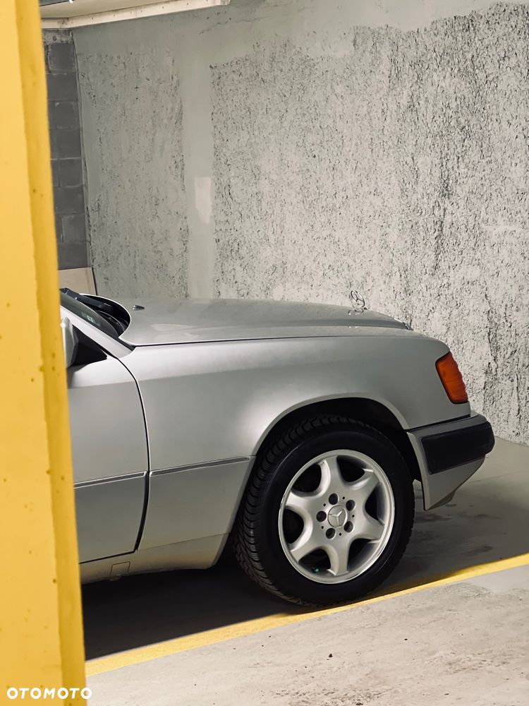 Mercedes-Benz W124 (1984-1993) - 33