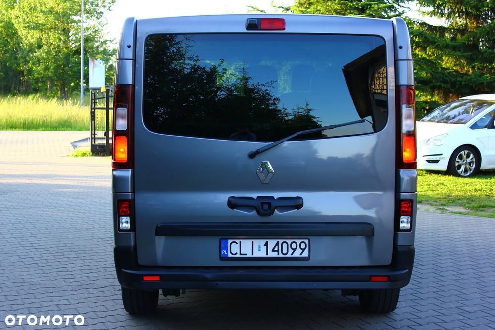 Renault Trafic 2.0 dCi - 17