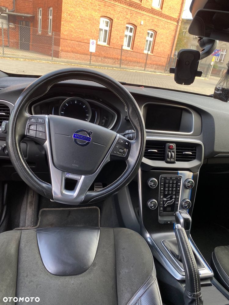 Volvo V40 D2 Drive-E R-Design Momentum - 10