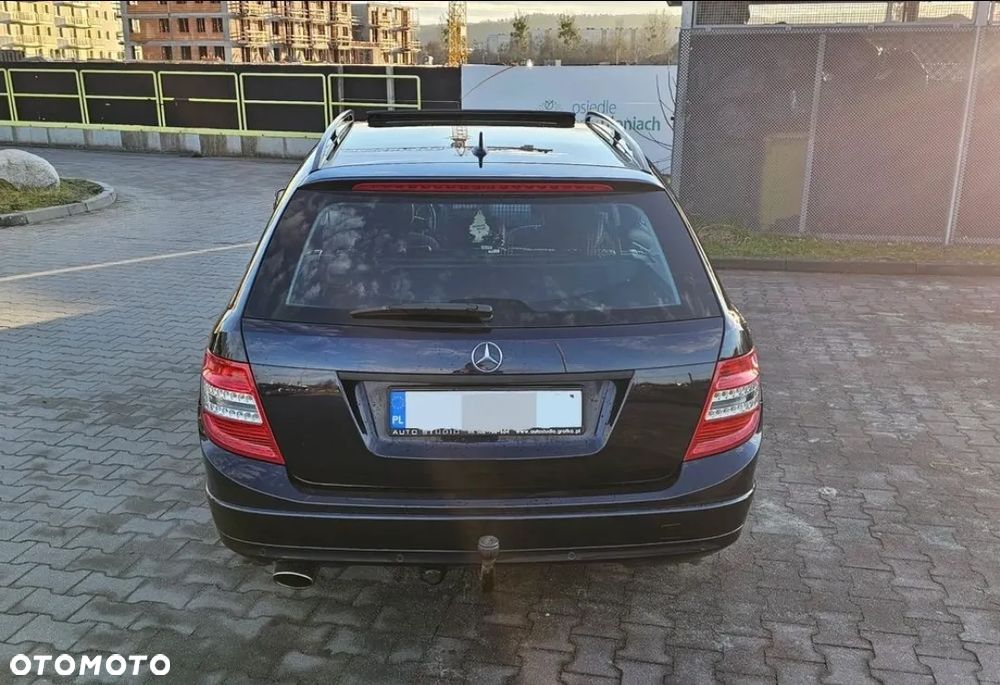Mercedes-Benz Klasa C 200 CGI BlueEff Avantgarde - 5
