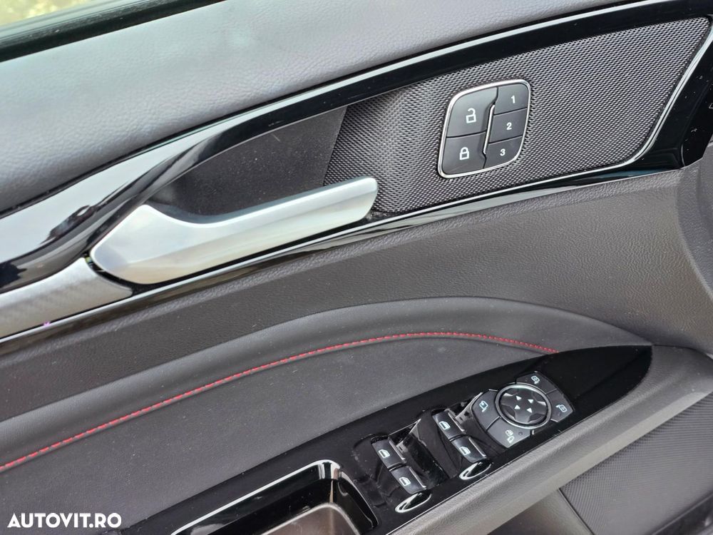 Ford Mondeo 2.0 HEV ST Line High - 8