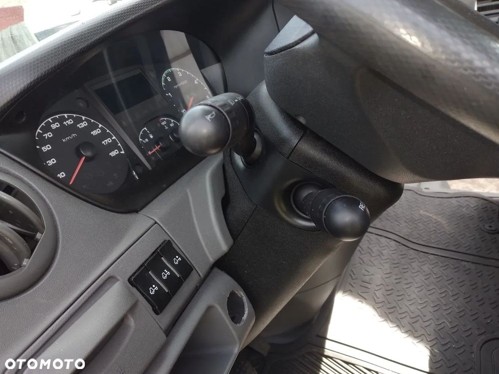 Iveco 3,0 CNG F1CE0441A osprzęt silnika 2013r, kabina szkielet ,  wał napędowy pół resory poduszki , koła z ładnymi oponami , sterowniki silnika i inne części - 9