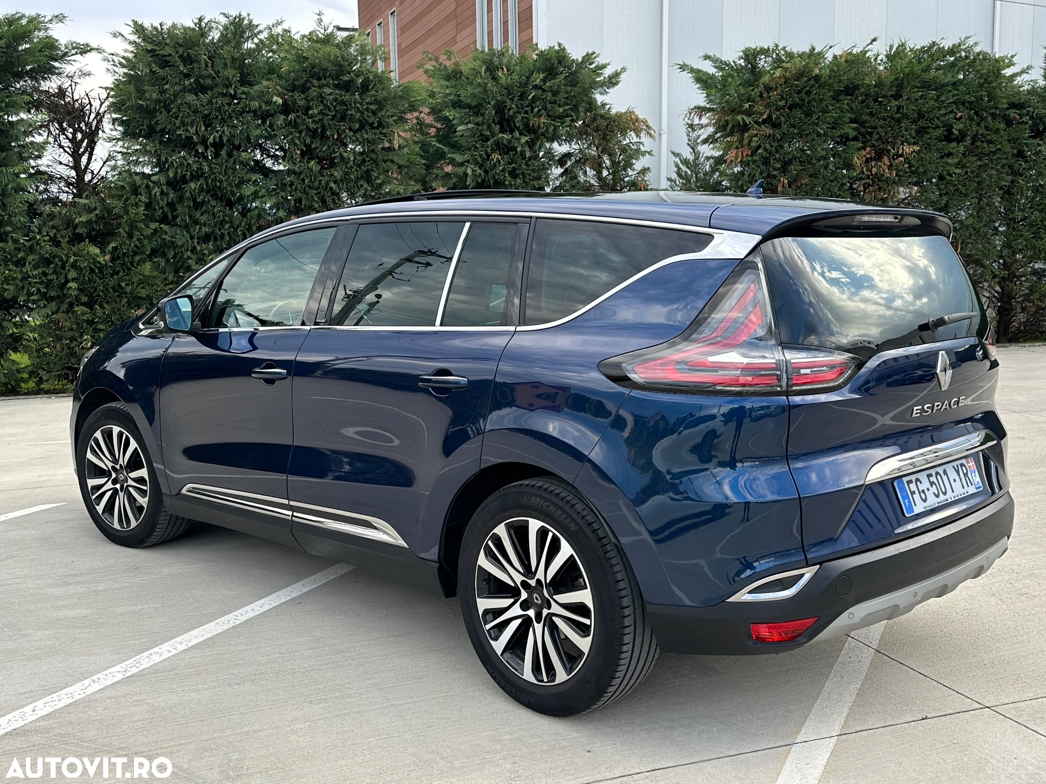 Renault Espace BLUE dCi 200 EDC INITIALE PARIS - 4