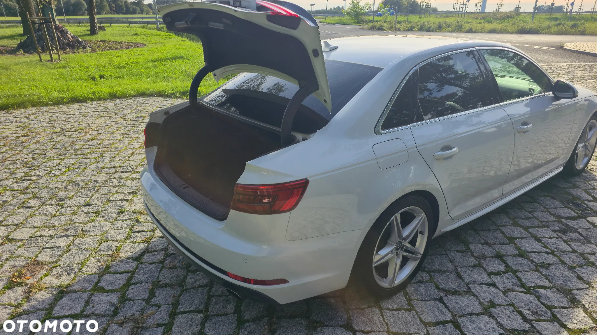 Audi A4 - 8