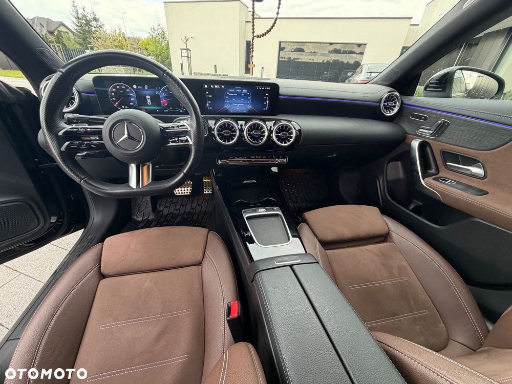 Mercedes-Benz CLA 220 AMG Line 7G-DCT - 9