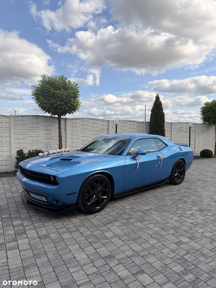 Dodge Challenger - 10