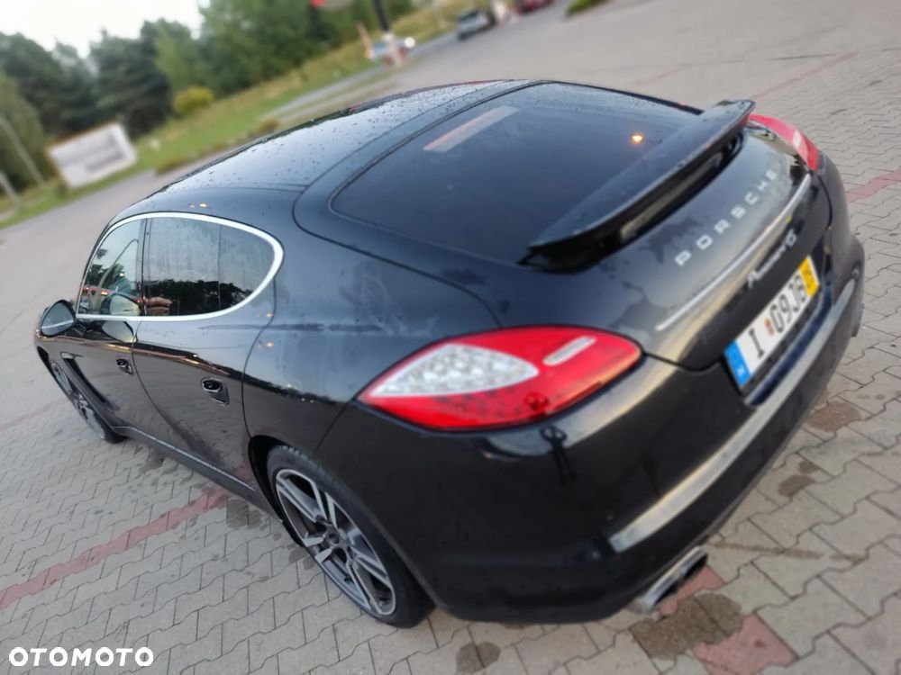 Porsche Panamera 4S PDK - 10