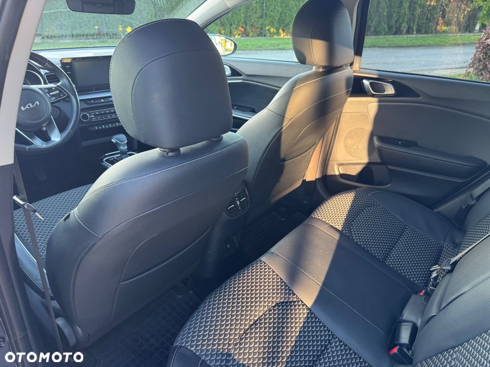 Kia Ceed - 23