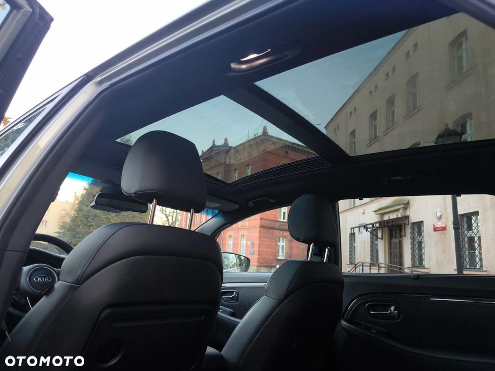 Kia Carens 1.7 CRDi Business Line 7os 7DCT - 9